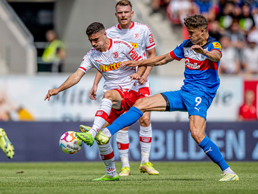 SSV Jahn, Regensburg, Fußball, 2. Bundesliga, Blendi Idrizi, Schalke 04