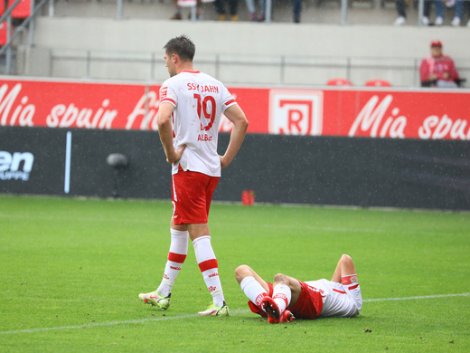 SSV Jahn, Regensburg, 2. Bundesliga, Karlsruher SC